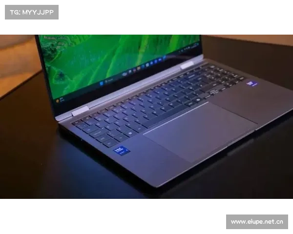 三星发布新款Galaxy Book5 Pro_360,搭载英特尔Core Ultra处理器 三星发布新款Galaxy Book5 Pro_360,搭载英特尔Core Ultra处理器